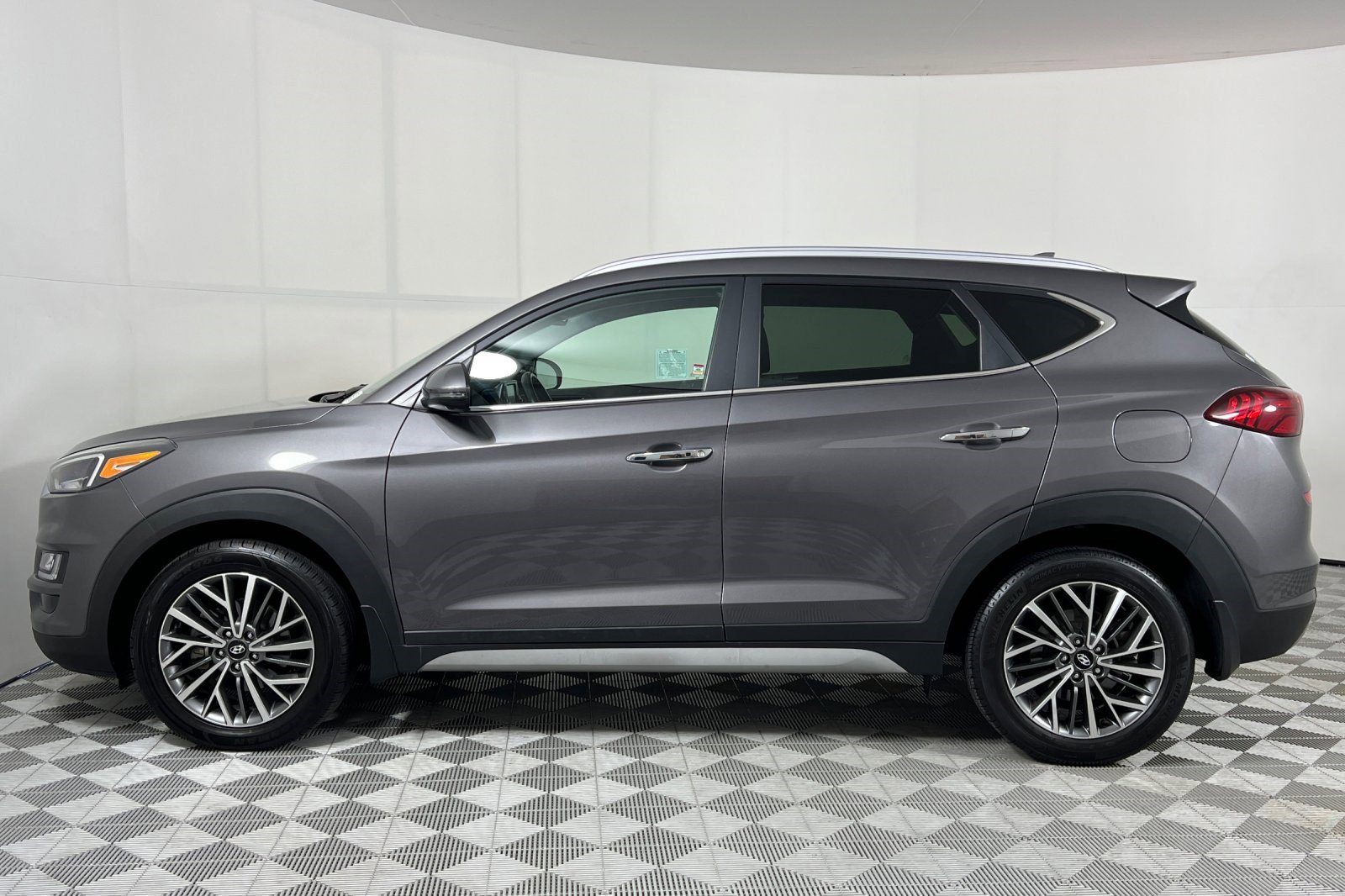 2020 Hyundai Tucson Limited photo 2