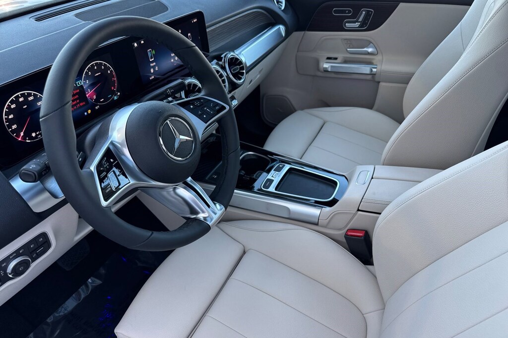 New 2026 Mercedes-Benz GLB 250 SUV