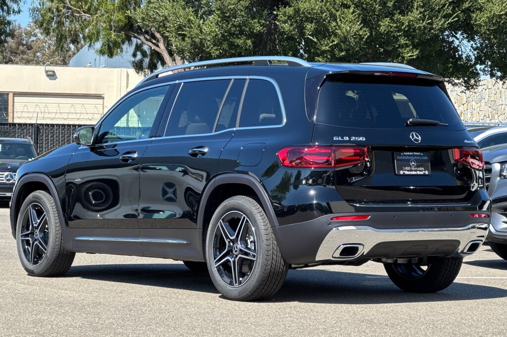 New 2026 Mercedes-Benz GLB 250 4MATIC SUV