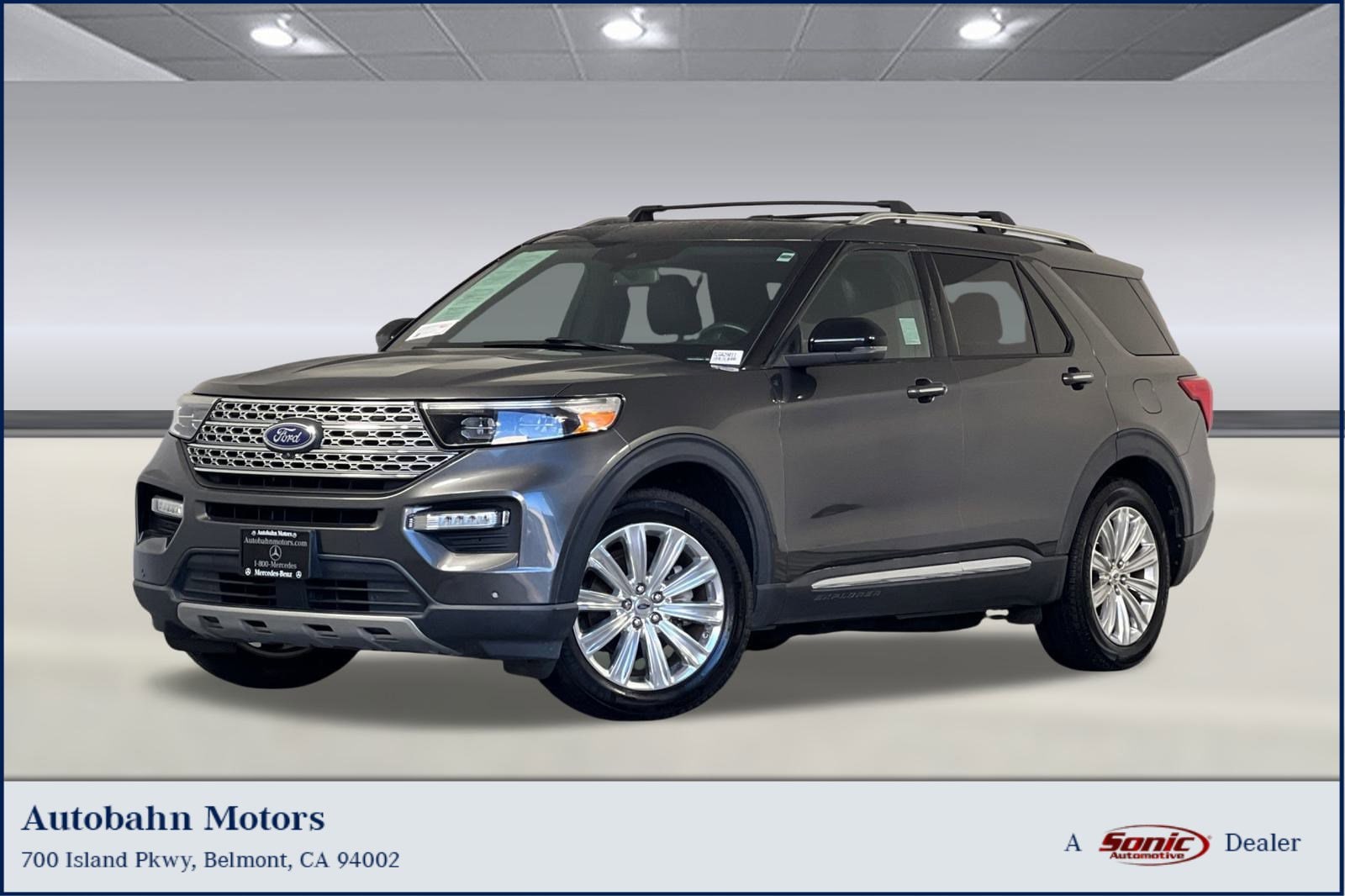 2020 Ford Explorer Limited's photo