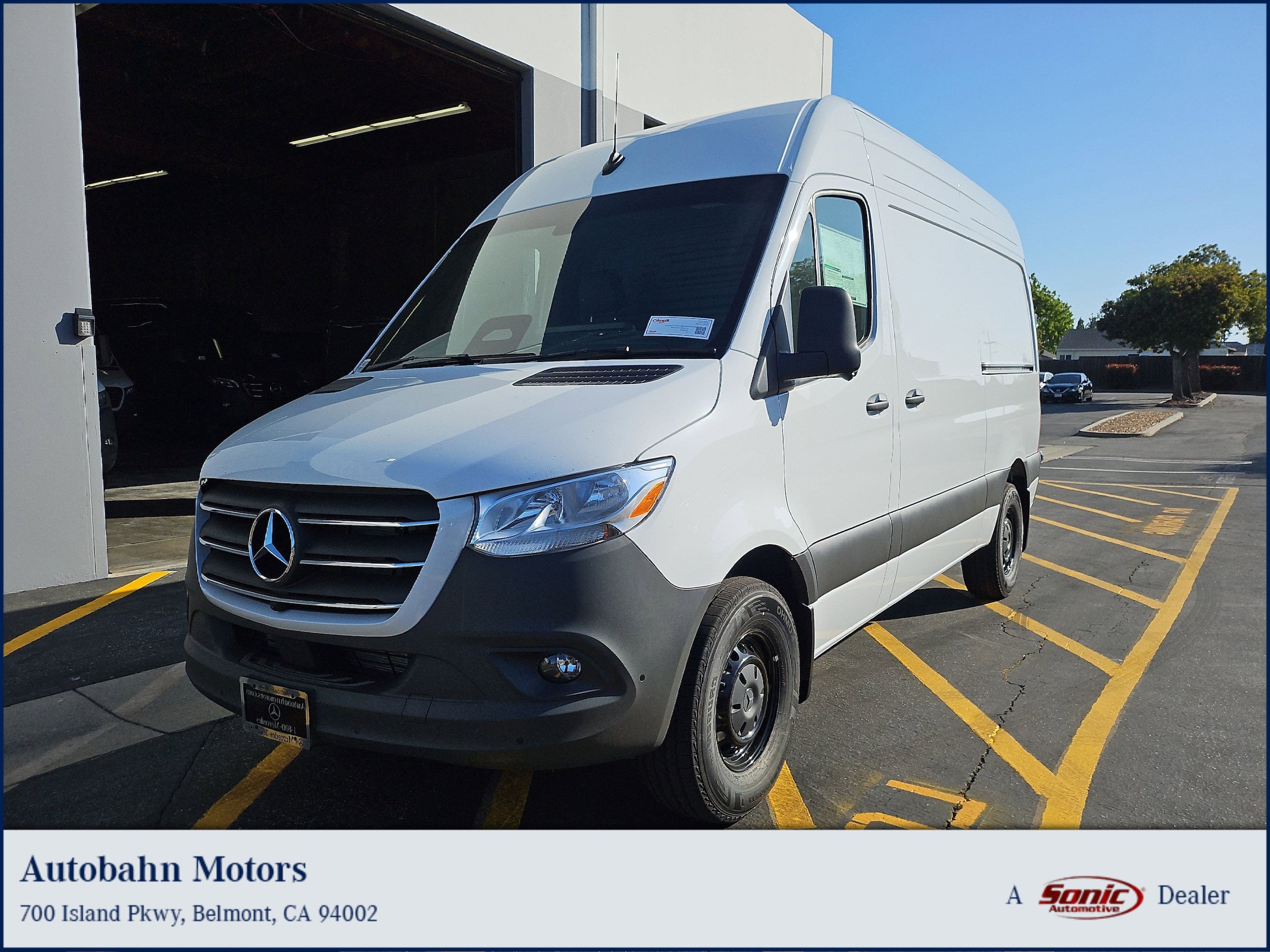 2025 Mercedes-Benz Sprinter Cargo Van Base's photo
