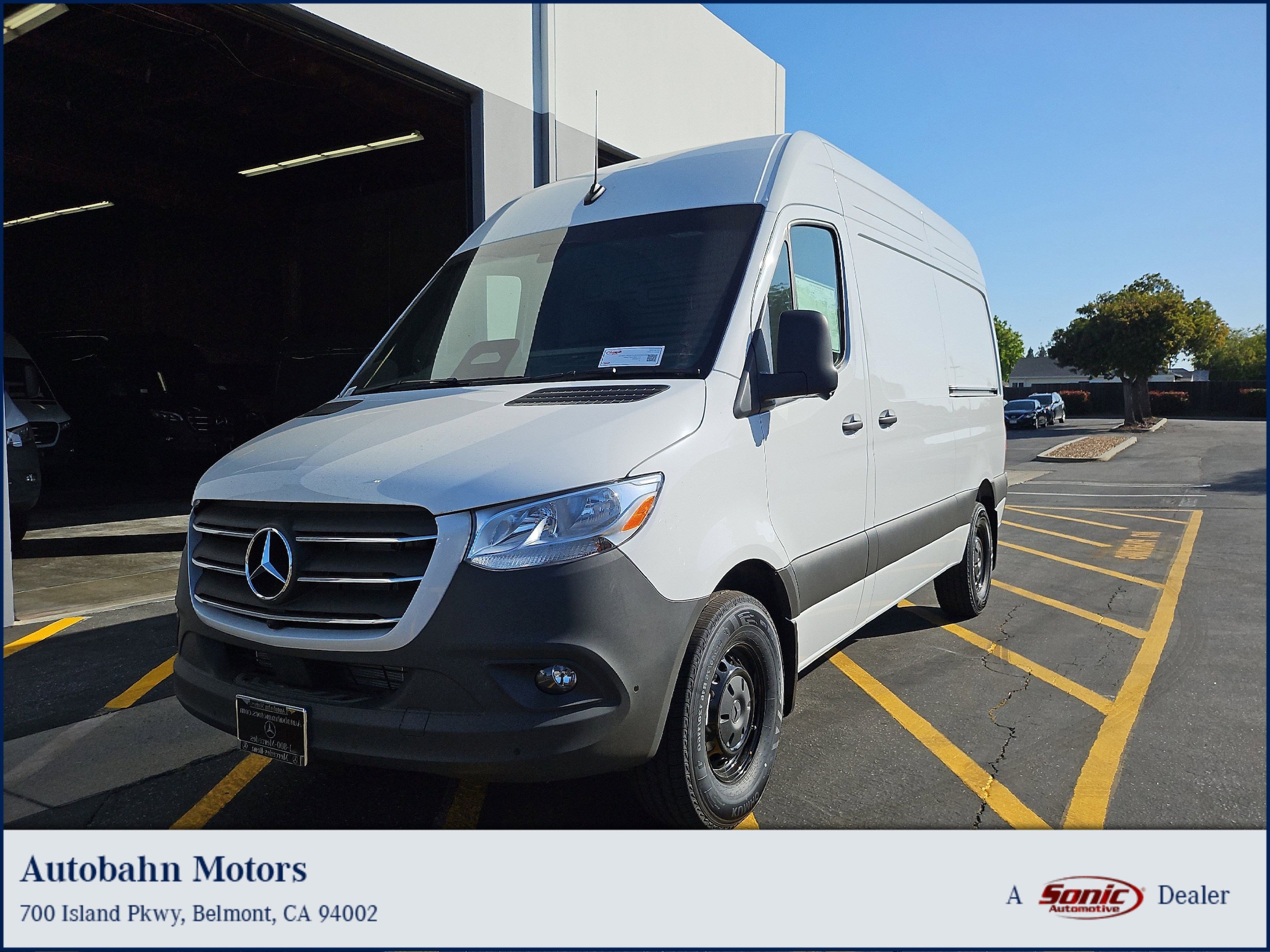 2025 Mercedes-Benz Sprinter Cargo Van Base's photo