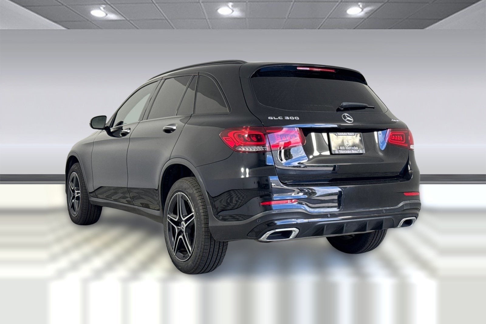 2022 Mercedes-Benz GLC 300 4MATIC photo 2