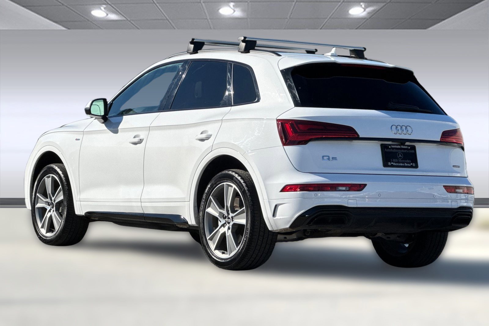 2025 Audi Q5 45 S line Premium photo 3