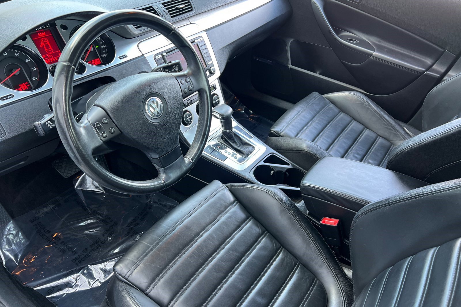 2008 Volkswagen Passat VR6 photo 3