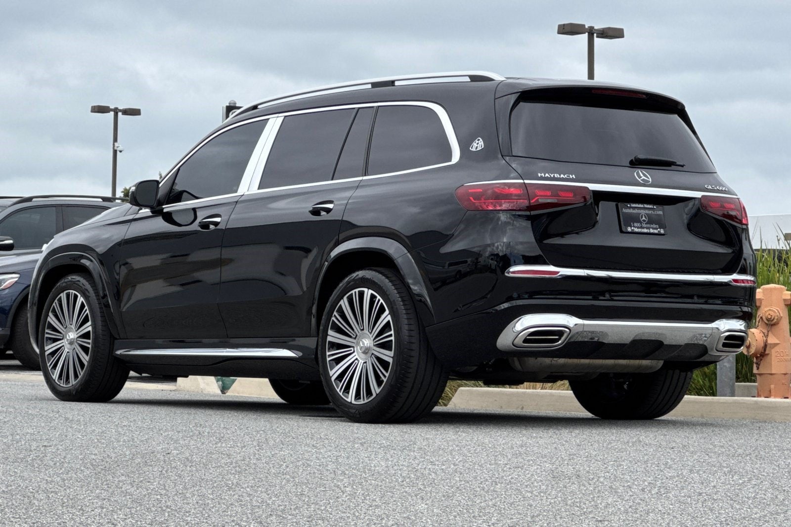 2025 Mercedes-Benz Maybach GLS 600 4MATIC SUV