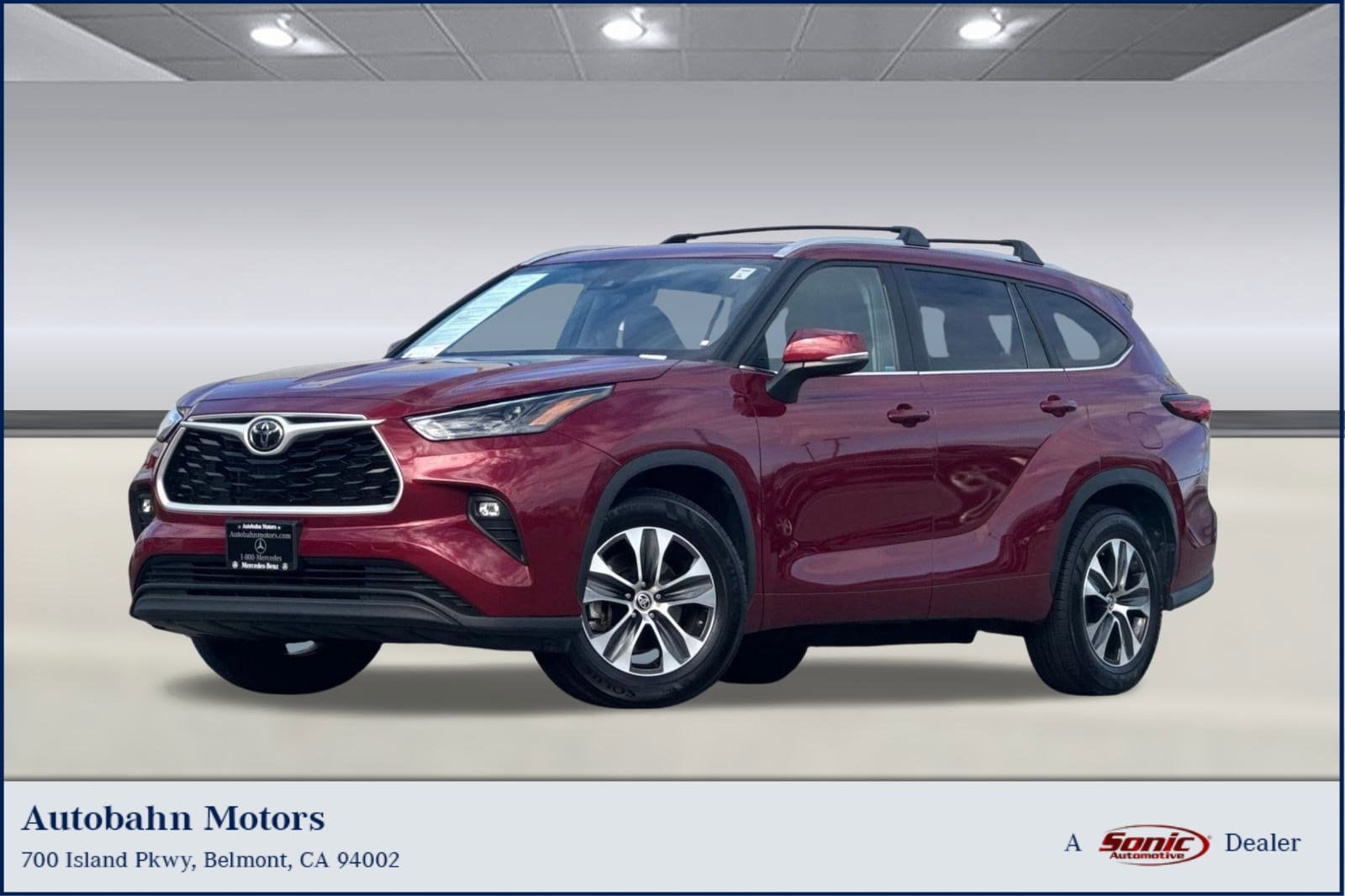2023 Toyota Highlander XLE's photo