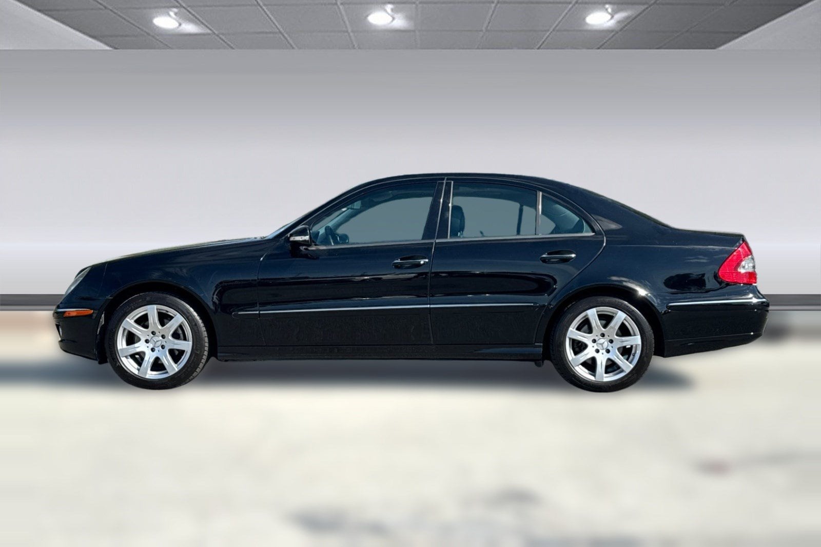Used 2007 Mercedes-Benz E-Class E350 with VIN WDBUF56XX7B033800 for sale in Belmont, CA