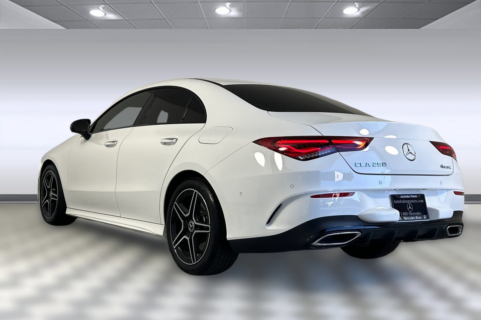 2023 Mercedes Benz CLA 250 4MATIC photo 3