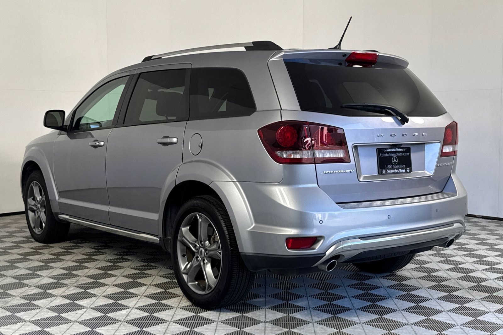 Journey Crossroad SUV