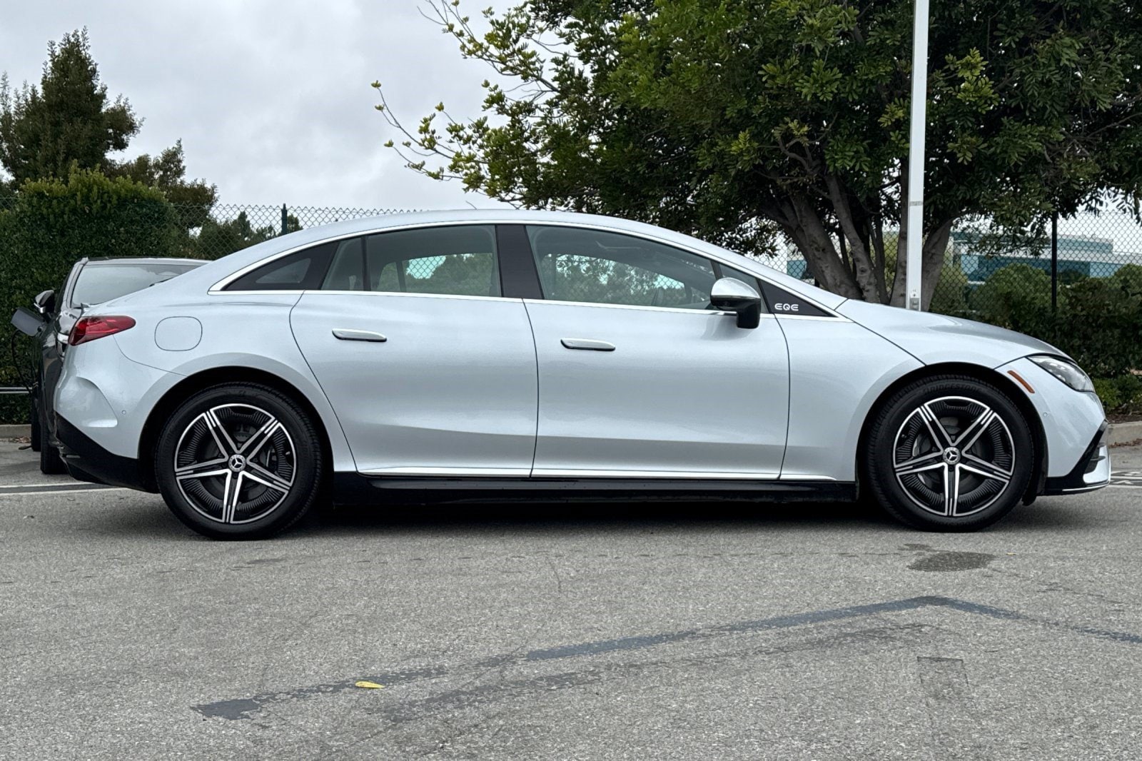 2023 Mercedes-Benz EQE 350 4MATIC Sedan