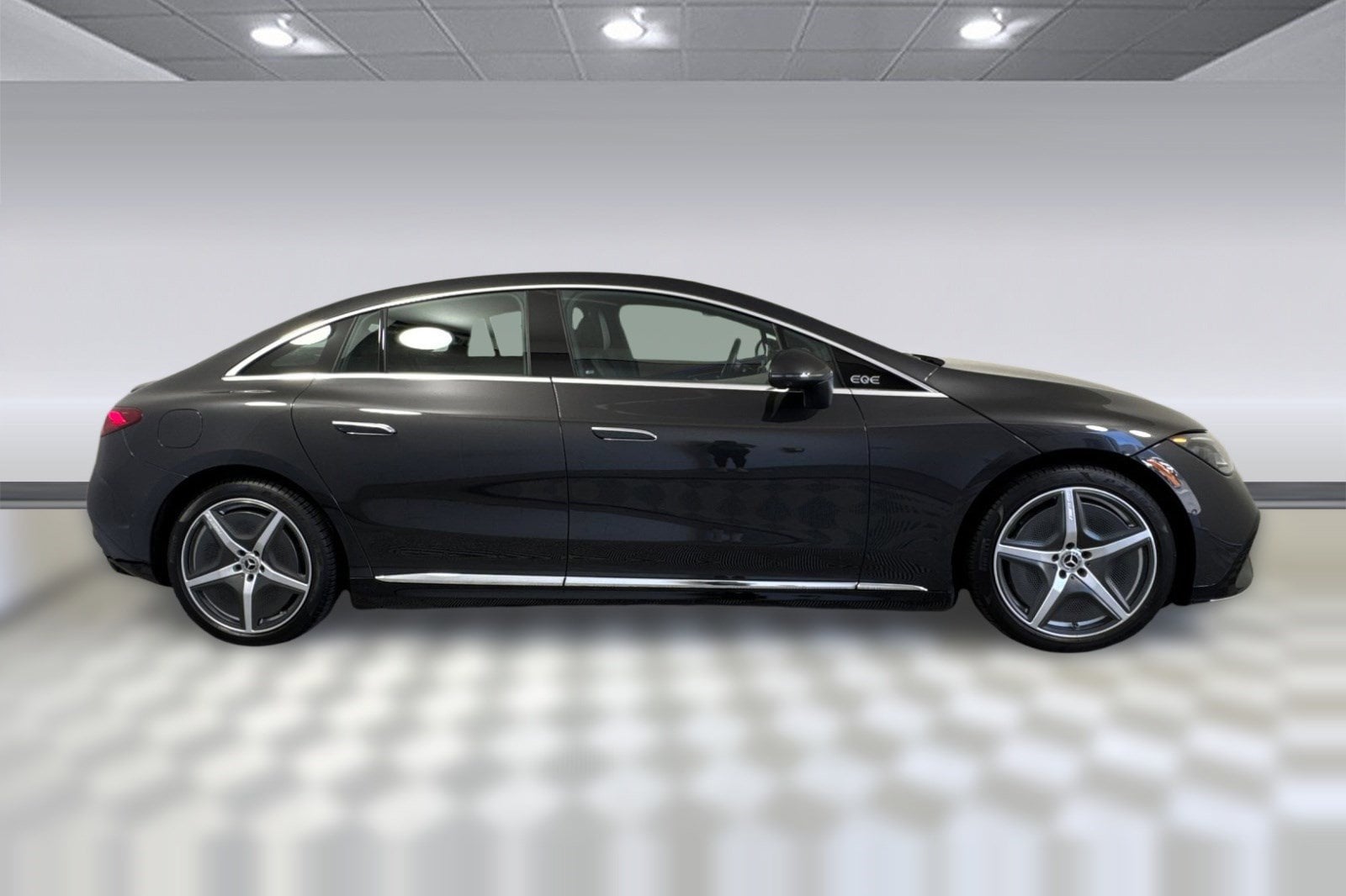 2023 Mercedes-Benz EQE 350 4MATIC photo 3