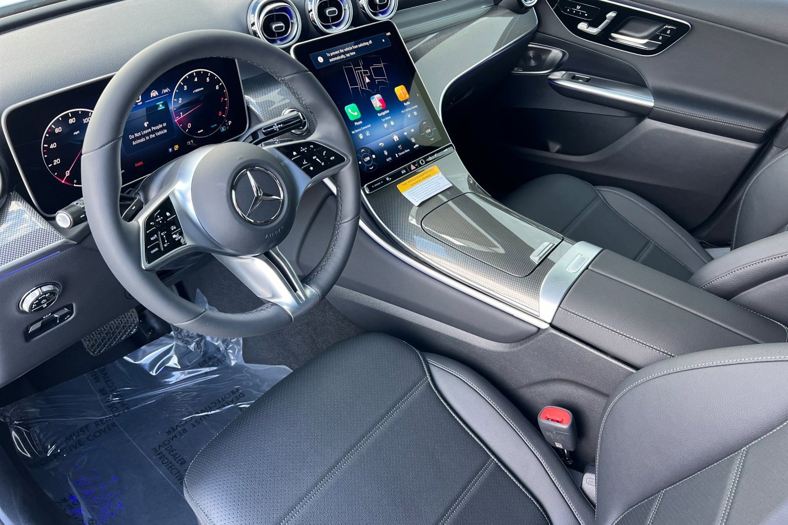 2026 Mercedes Benz GLC 300 photo 4