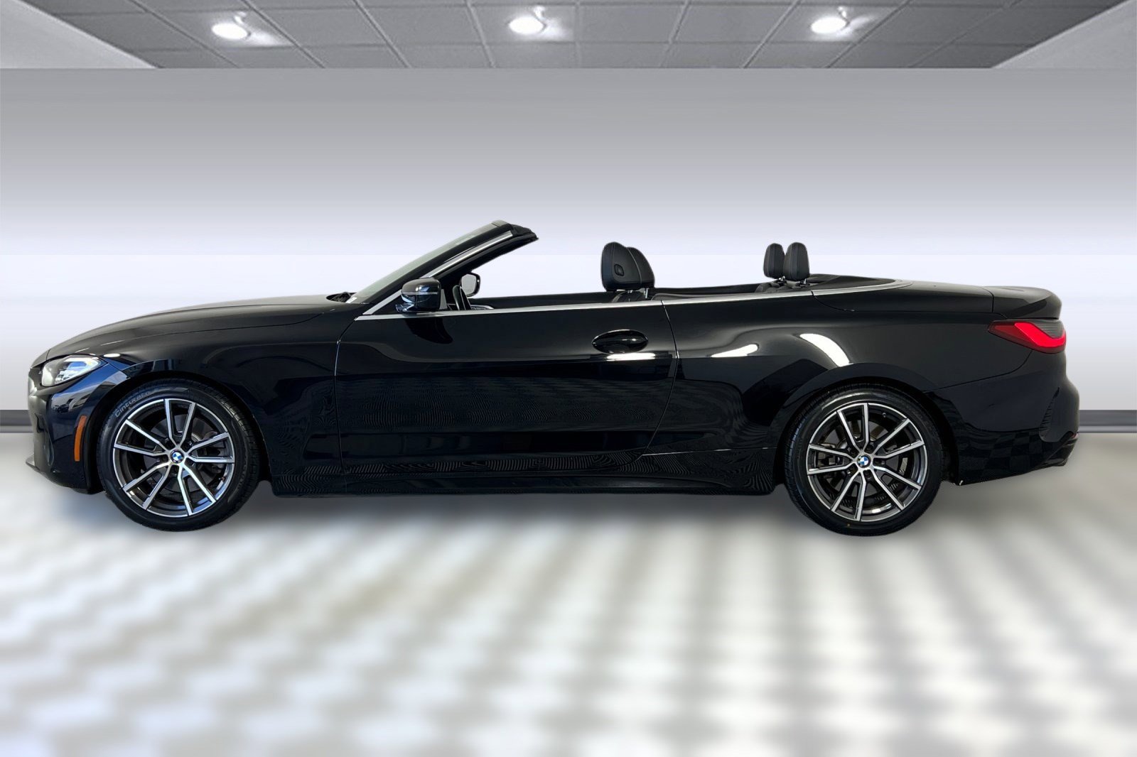 2024 Bmw 430i Convertible photo 2