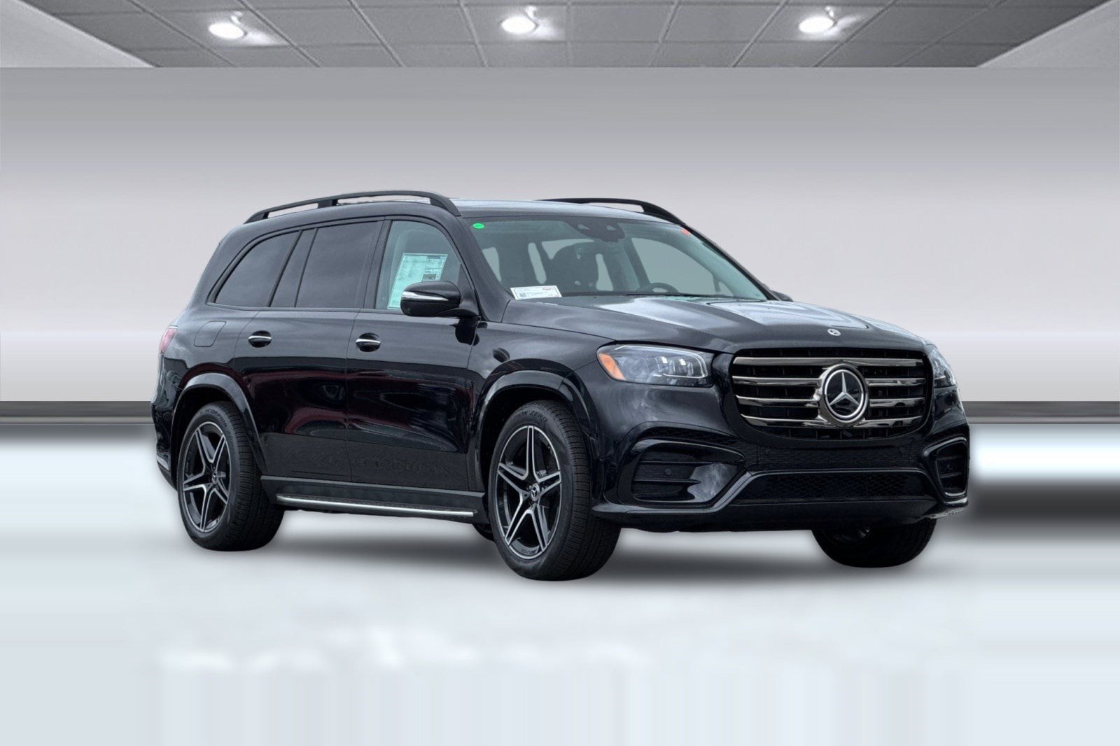 2026 Mercedes-Benz GLS 450 4MATIC photo 5