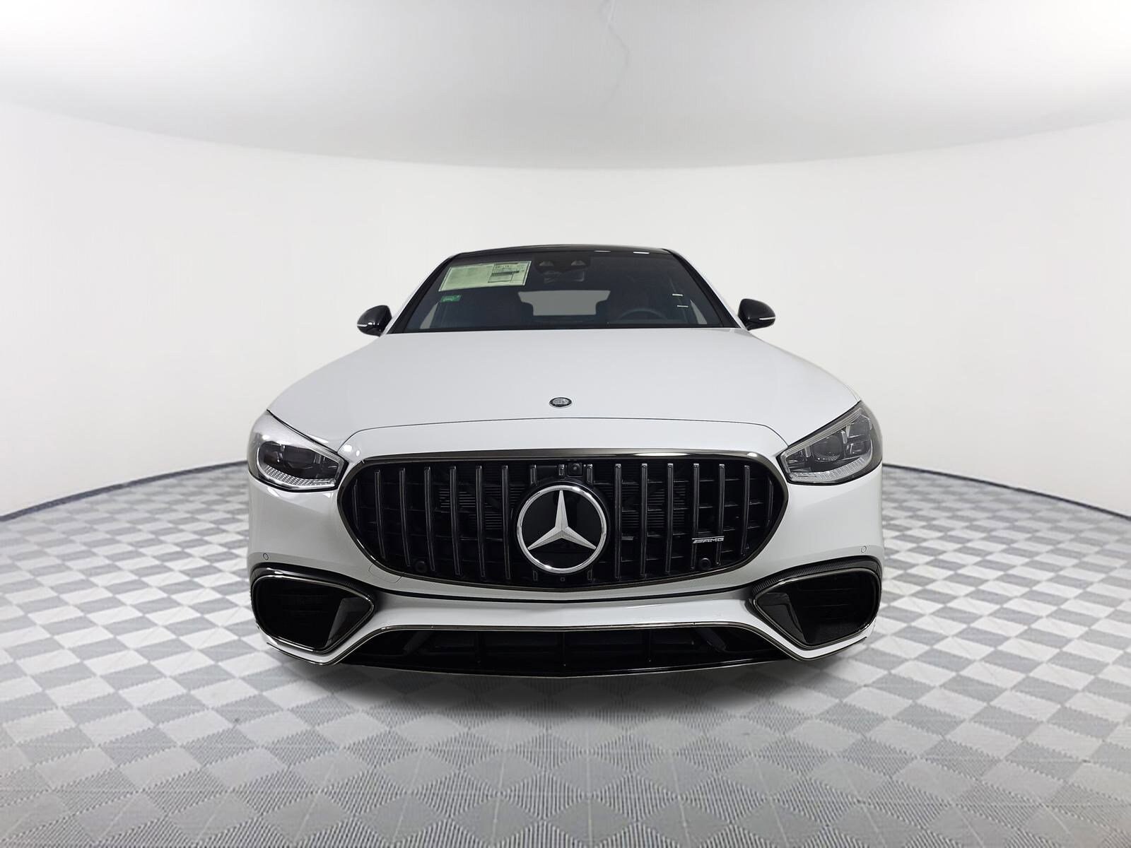 2025 Mercedes Benz S AMG 63 photo 2