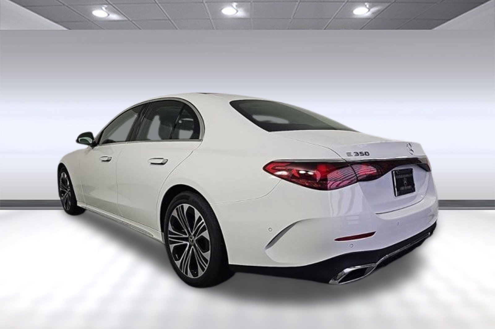 2025 Mercedes Benz E 350 Sedan photo 3