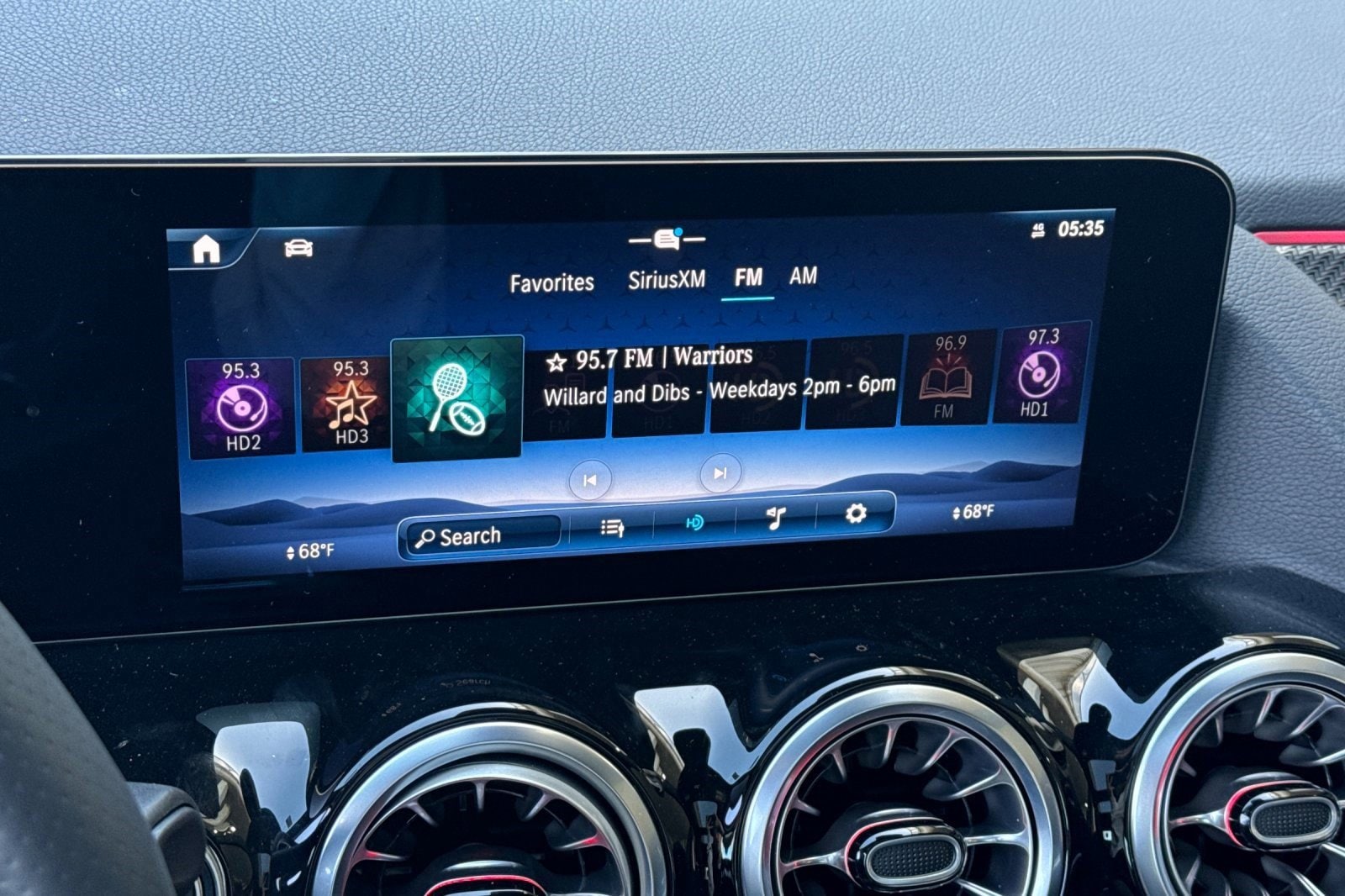 2025 Mercedes-Benz GLA GLA35 AMG - Photo 22