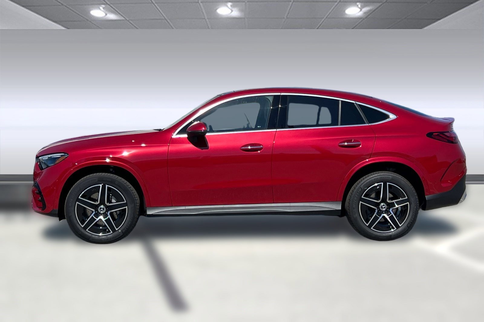 2026 Mercedes Benz GLC 300 4MATIC photo 2