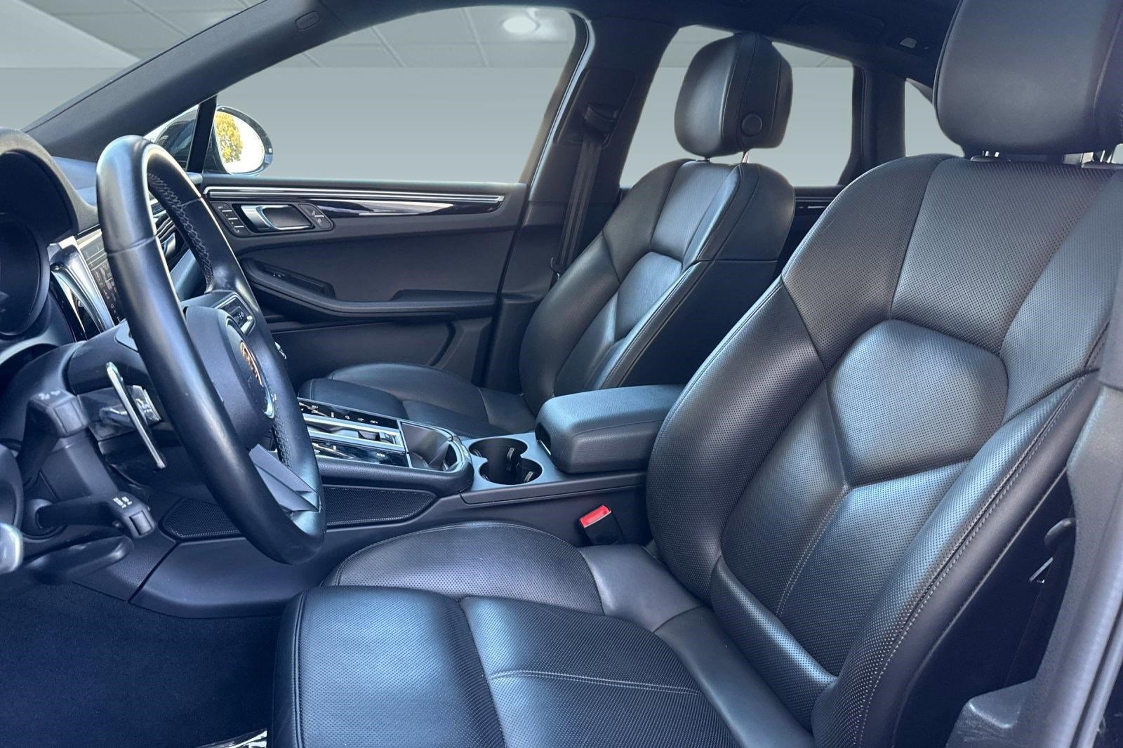 2024 Porsche Macan photo 4