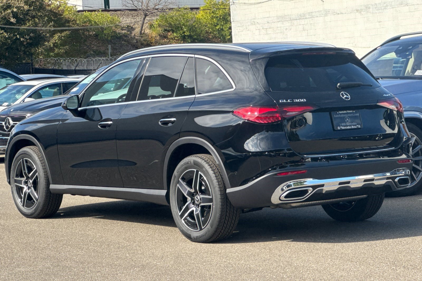 2026 Mercedes Benz GLC 300 4MATIC photo 3