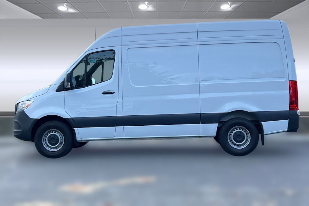 New 2025 Mercedes-Benz Sprinter 2500 Standard Roof 4-Cyl Diesel HO Van Cargo Van