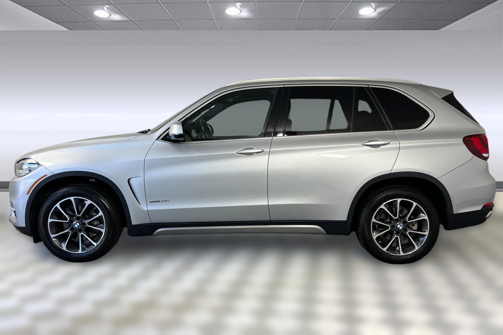 Used 2018 BMW X5 sDrive35i with VIN 5UXKR2C5XJ0X08807 for sale in Belmont, CA