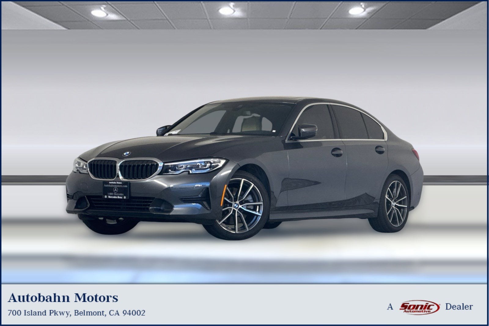 2020 BMW 3 Series 330's photo