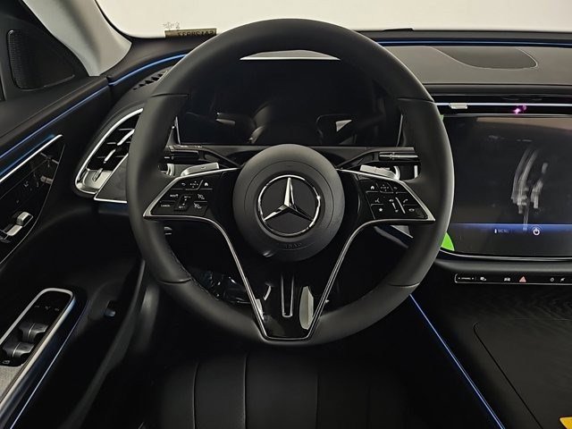 2025 Mercedes Benz E 350 Sedan photo 4