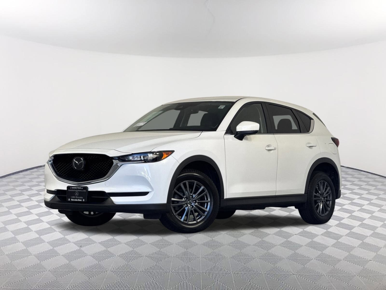 2019 Mazda CX-5 Touring photo 2