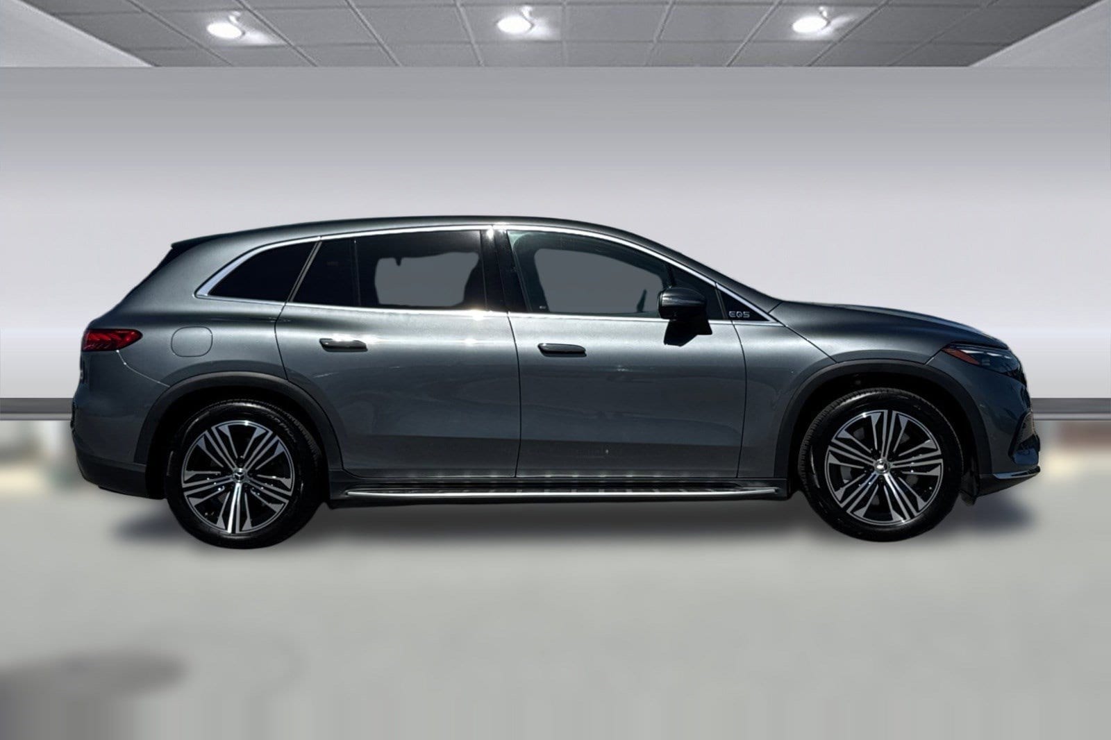 2023 Mercedes-Benz EQS 450 4MATIC photo 3