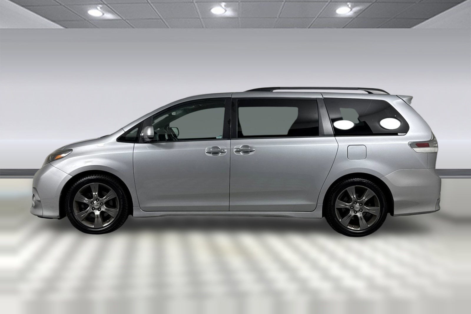 Used 2015 Toyota Sienna SE with VIN 5TDXK3DC6FS596557 for sale in Belmont, CA