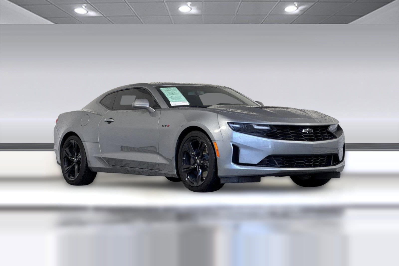 2023 Chevrolet Camaro photo 5