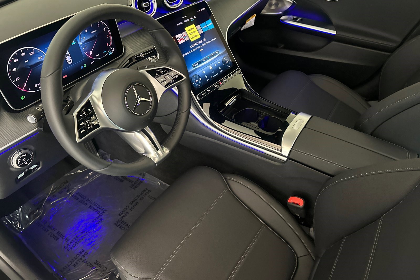 2025 Mercedes Benz C 300 Sedan photo 4