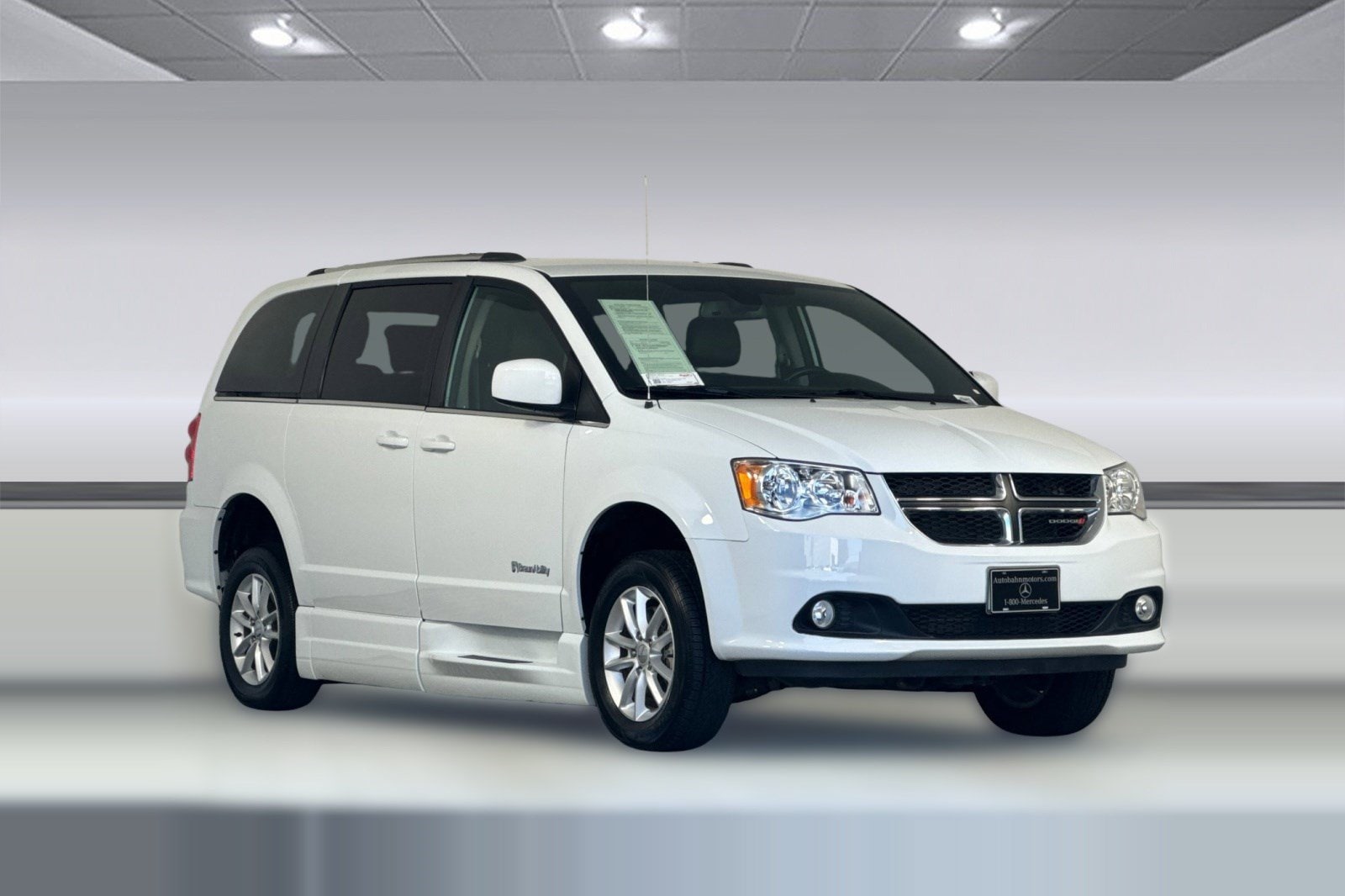 Grand Caravan SXT Van Passenger Van