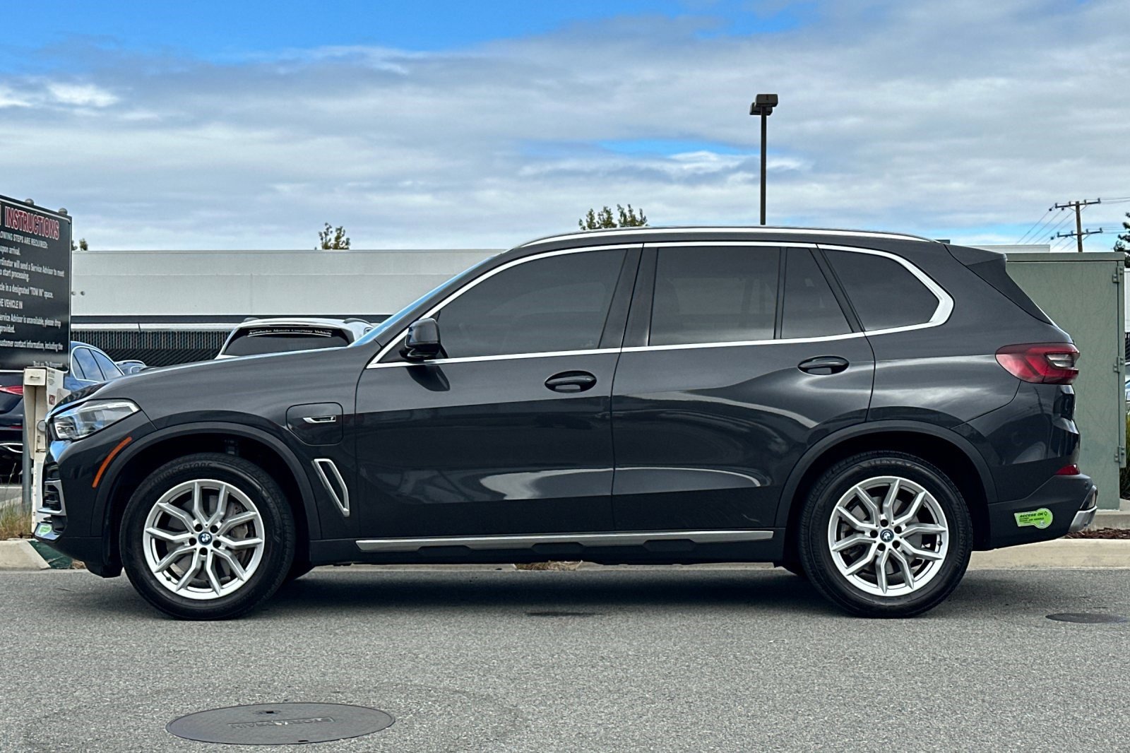 2023 Bmw X5 xDrive45e photo 2
