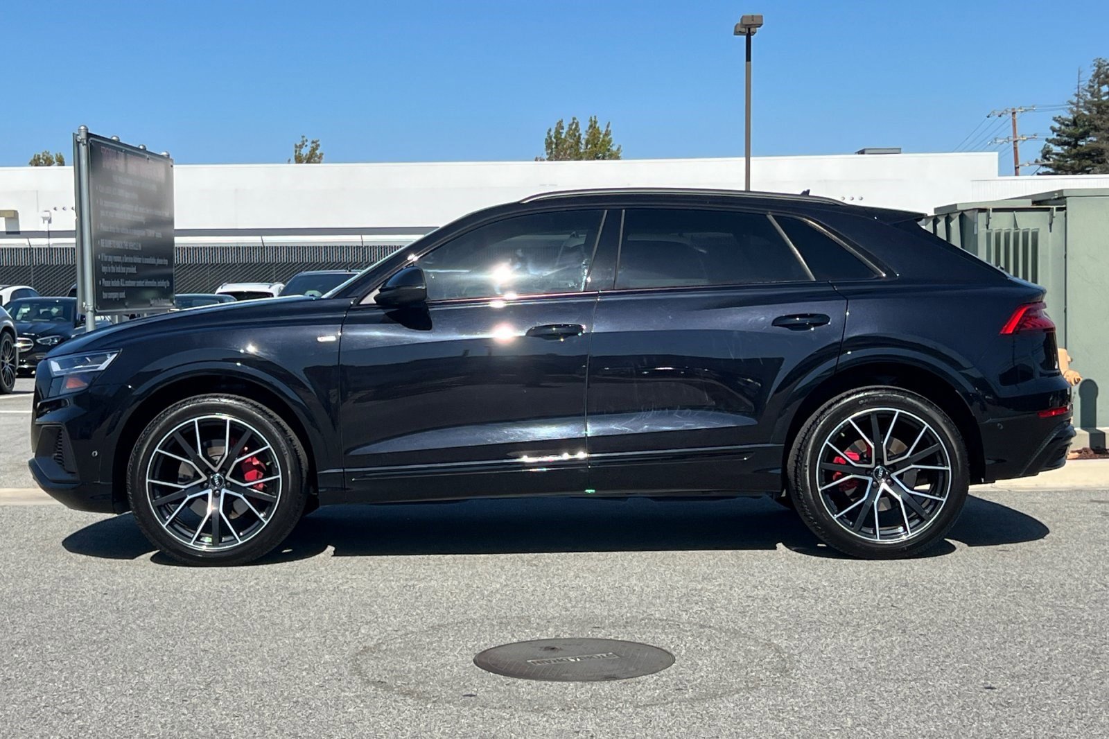 2019 Audi Q8 line Premium Plus photo 2