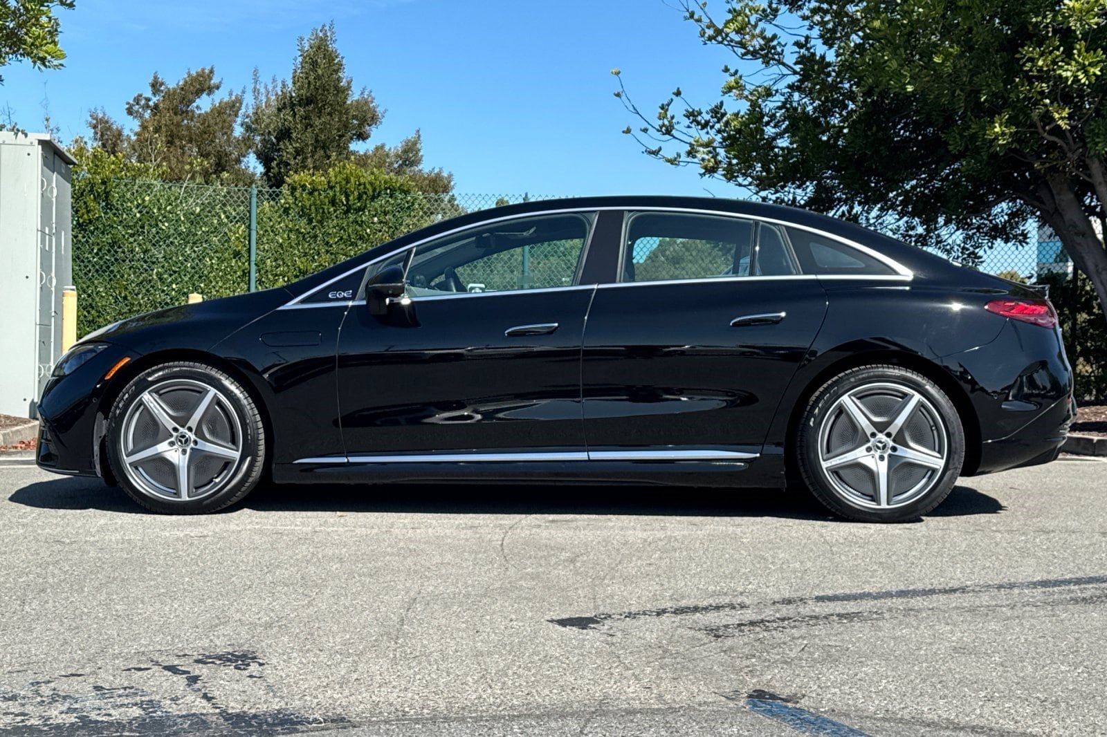 2023 Mercedes-Benz EQE 350 4MATIC Sedan