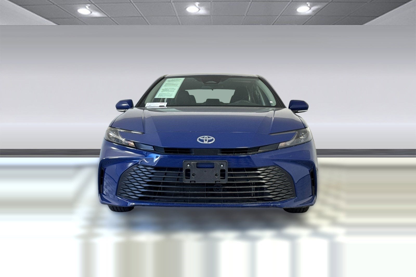 2025 Toyota Camry LE photo 5