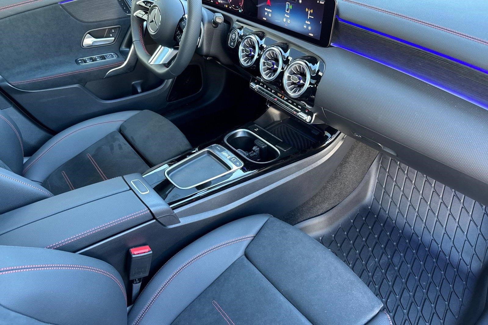 2025 Mercedes-Benz CLA CLA 250 - Photo 28