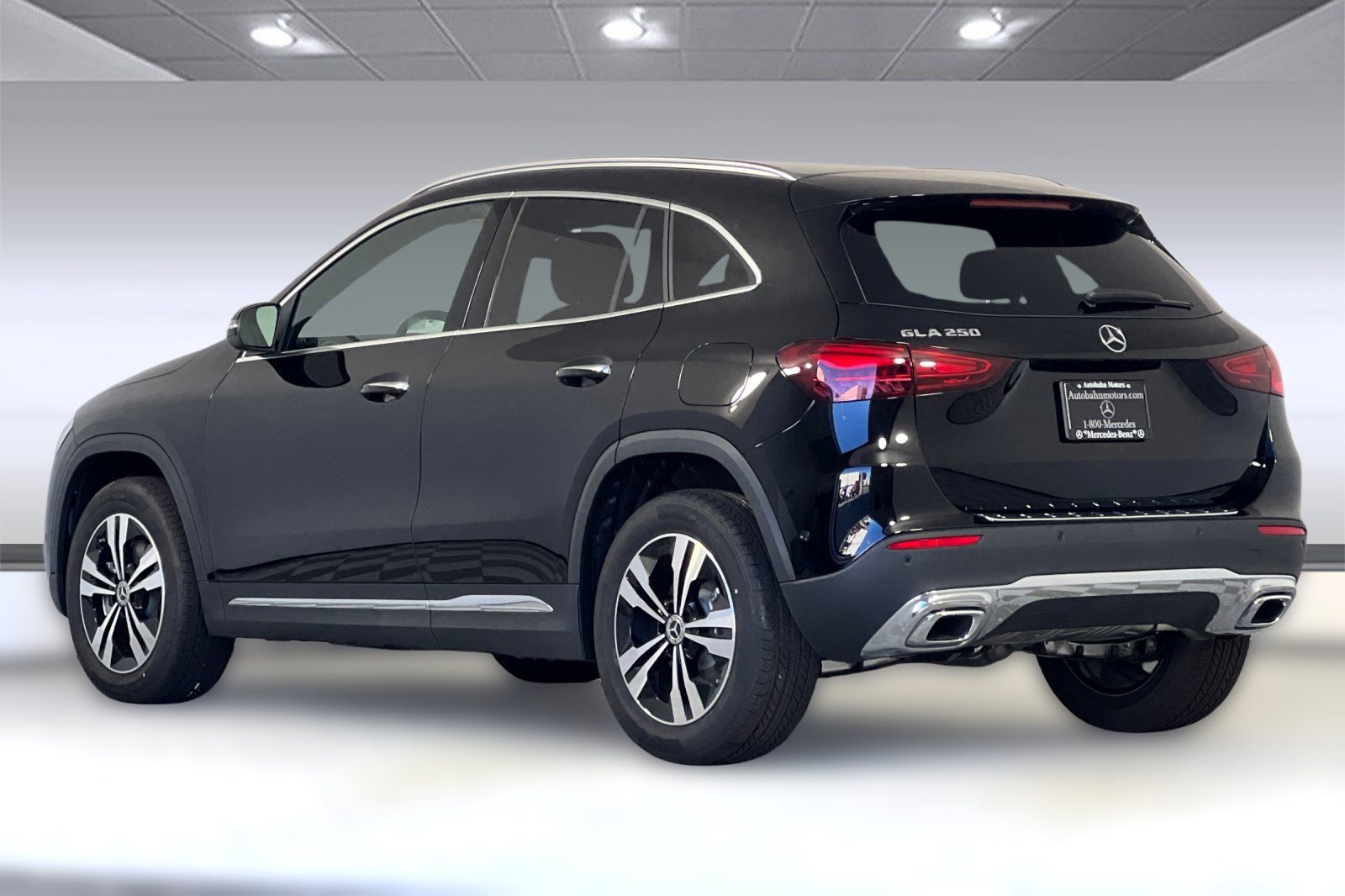 2026 Mercedes Benz GLA 250 photo 3