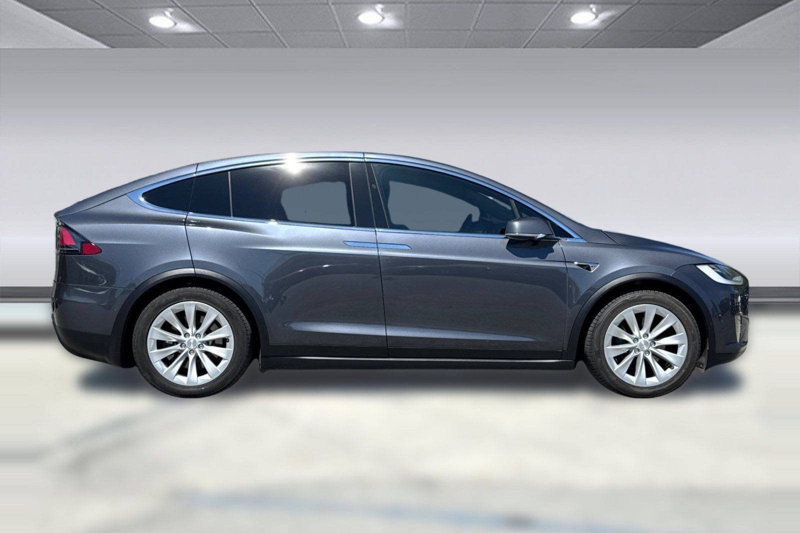 Model X Long Range SUV