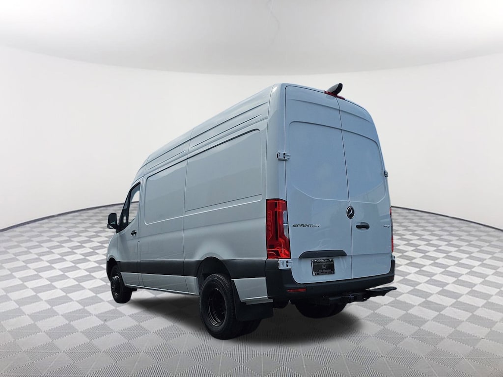 New 2025 Mercedes-Benz Sprinter 3500 Standard Roof 4-Cyl Diesel HO Van Cargo Van