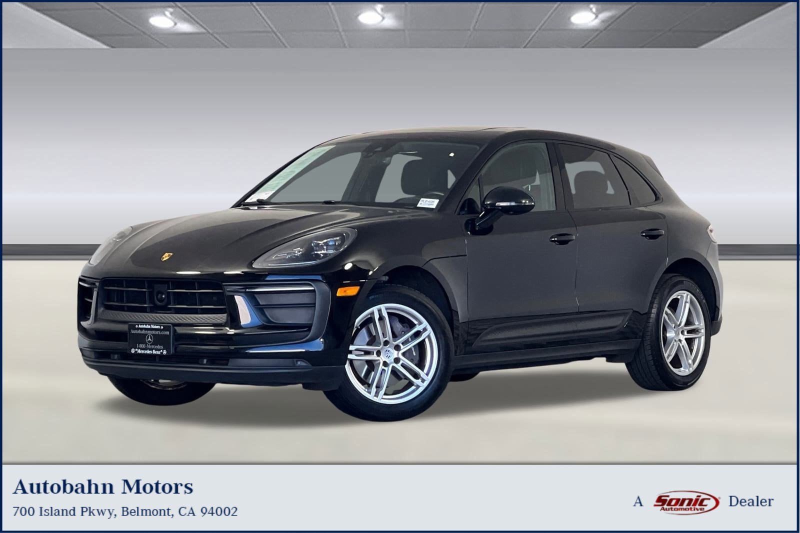 2024 Porsche Macan's photo