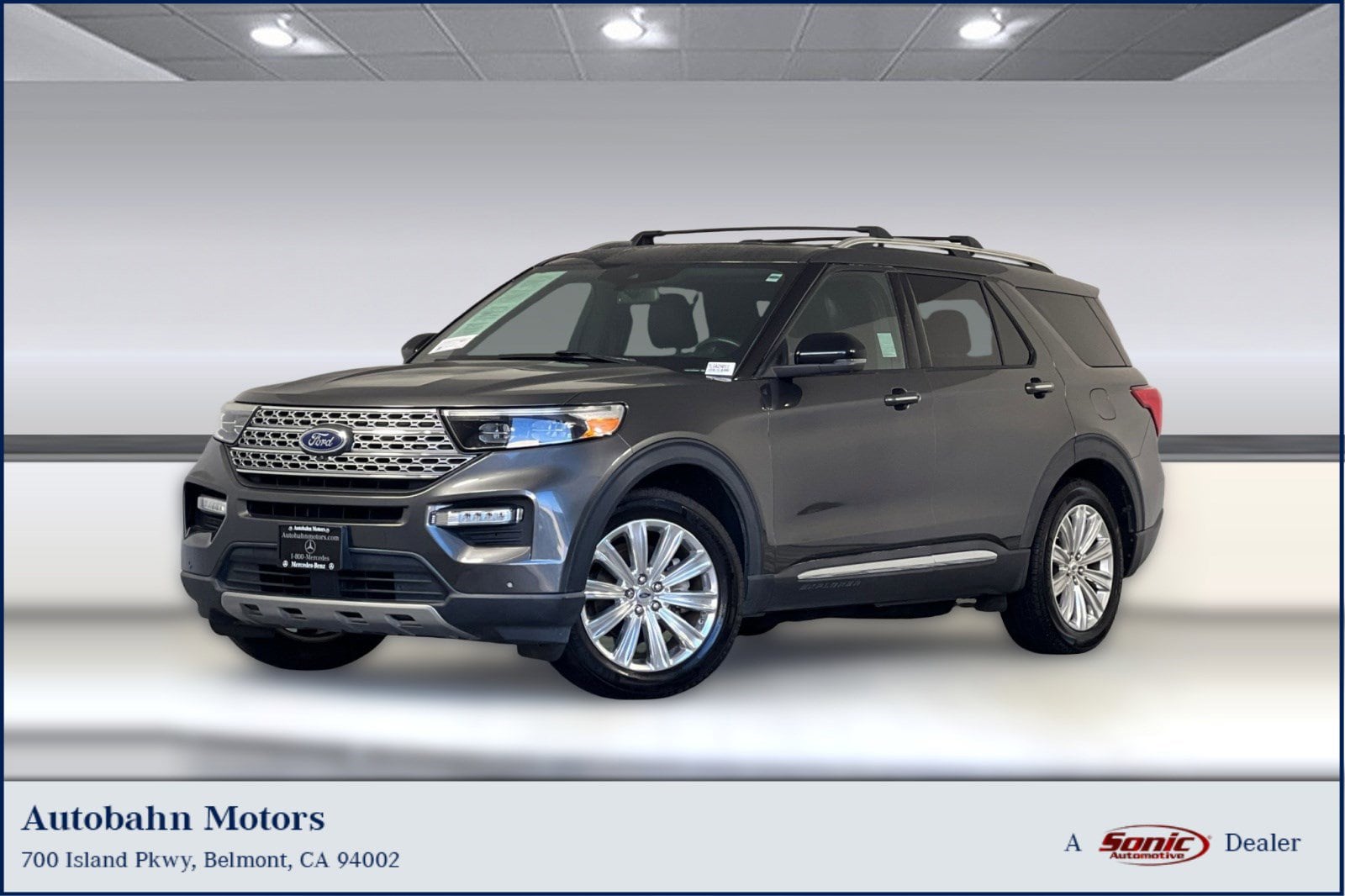 2020 Ford Explorer Limited's photo