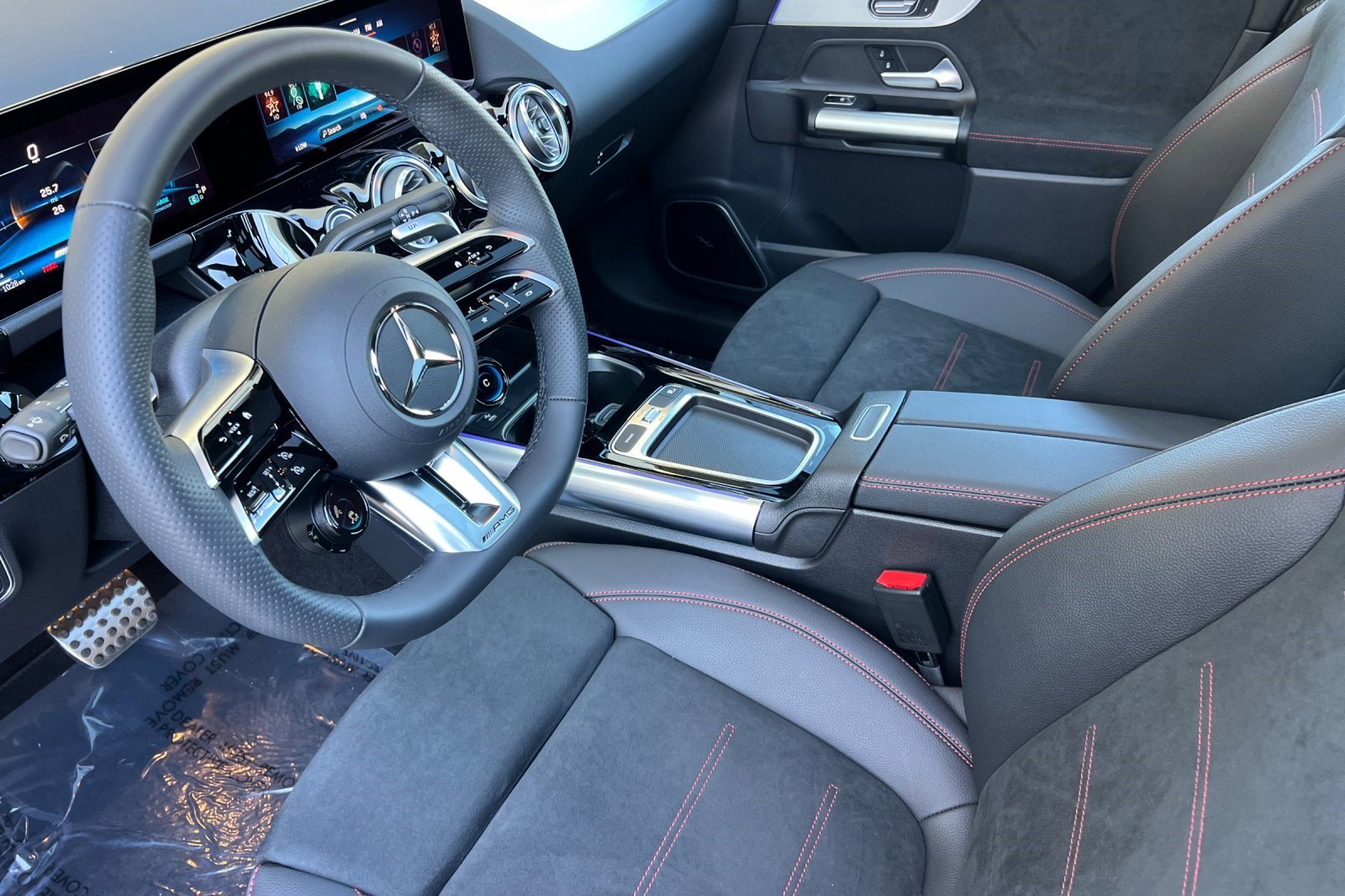 2025 Mercedes Benz GLA AMG 35 4MATIC photo 4