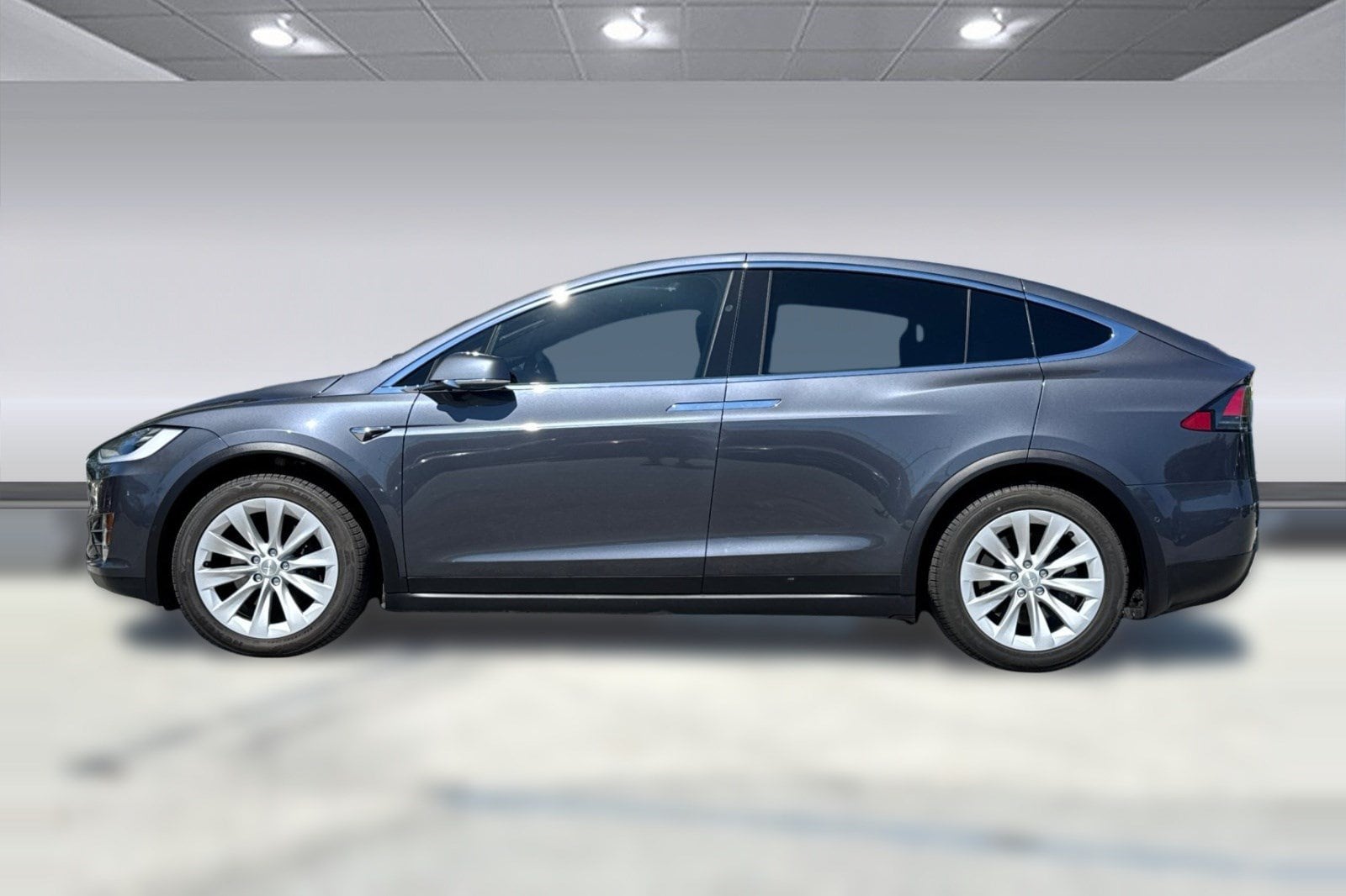 Model X Long Range SUV