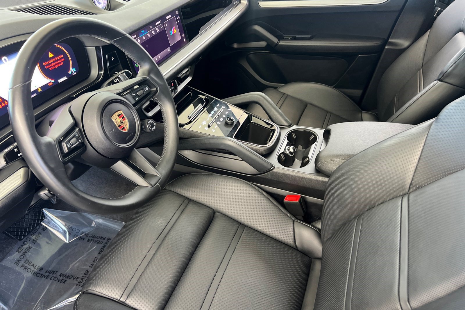 2024 Porsche Cayenne Coupe photo 3