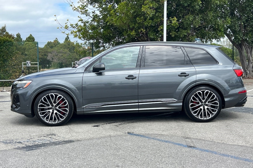 Used 2025 Audi SQ7 4.0T Prestige SUV