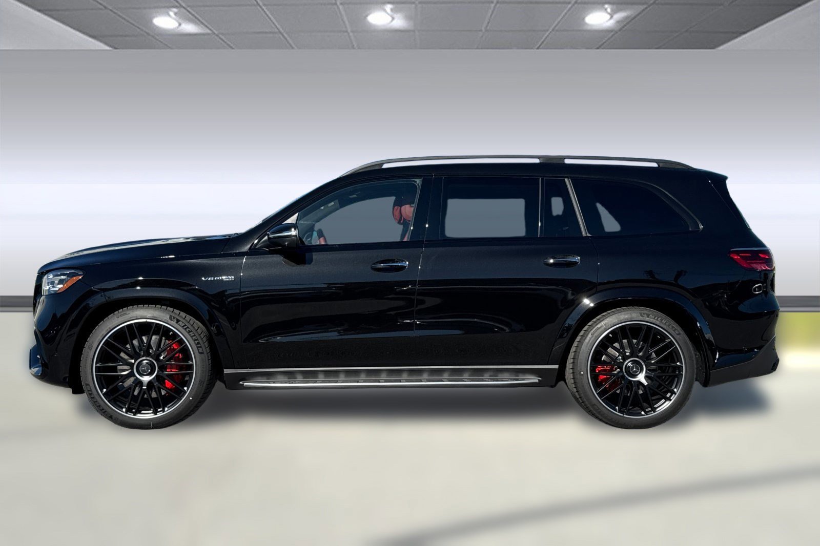 2026 Mercedes Benz GLS AMG 63 4MATIC photo 2